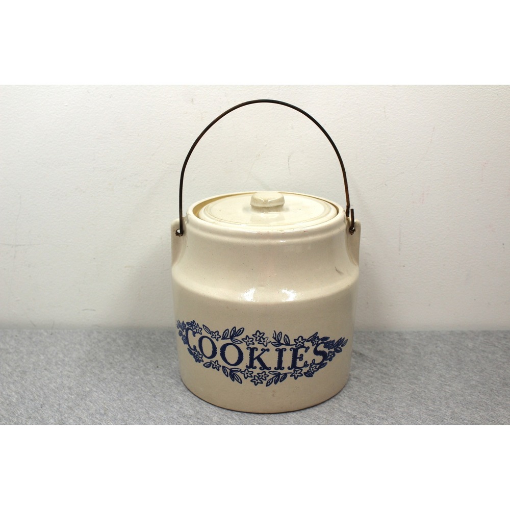 USA Stoneware‎ Cookie Jar Crock Cream Blue Floral Ovenproof Bale Handle Vintage